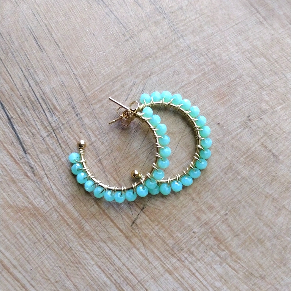 18 Kt Gold And Chrysoprase Hoop Earrings